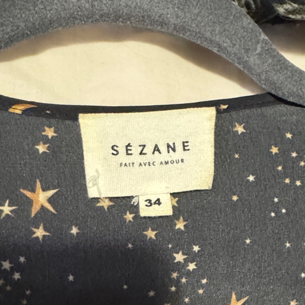 Black Star Print Top - Picture 2 of 4